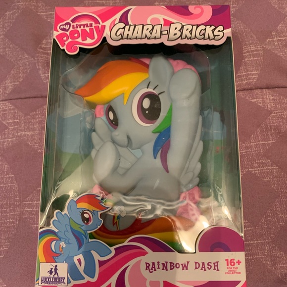 My Little Pony SDCC Exclusive Limited Edition Chara-Bricks Rainbow Dash - Picture 1 of 2